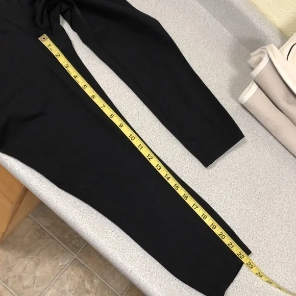 -> Hyba capris - Picture 10 of 10